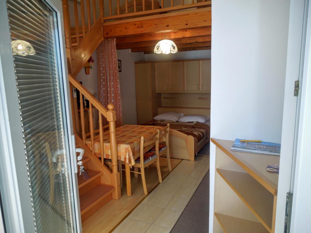 Apartments Dobranic Crikvenica Bagian luar foto